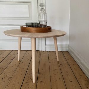 CT 10 - Sofabord i massiv bøg og diameter 80 cm Højde 40 cm Ubehandlet
