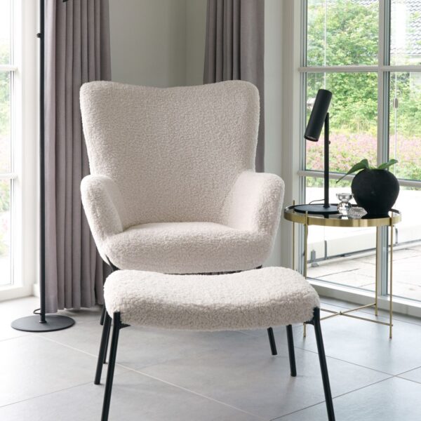 Coozy - Lænestol i hvid kunst lammeskind Coozy - Lænestol i hvid kunst lammeskind