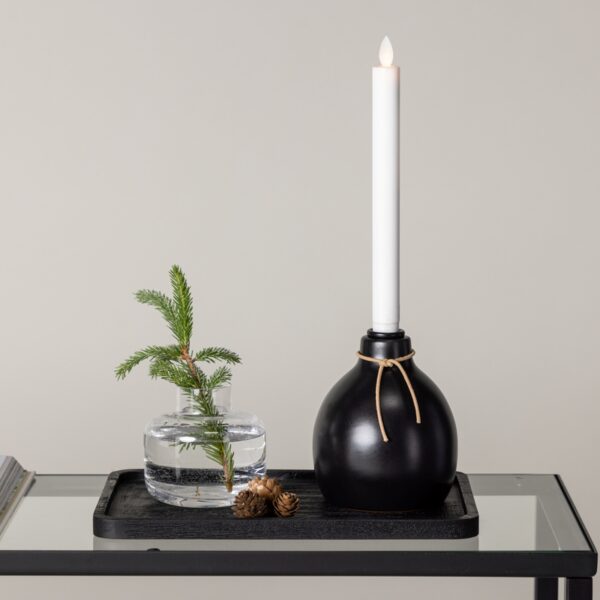 Luzz - Lysestage i sort plast med LED lys, 12 x 32 cm.