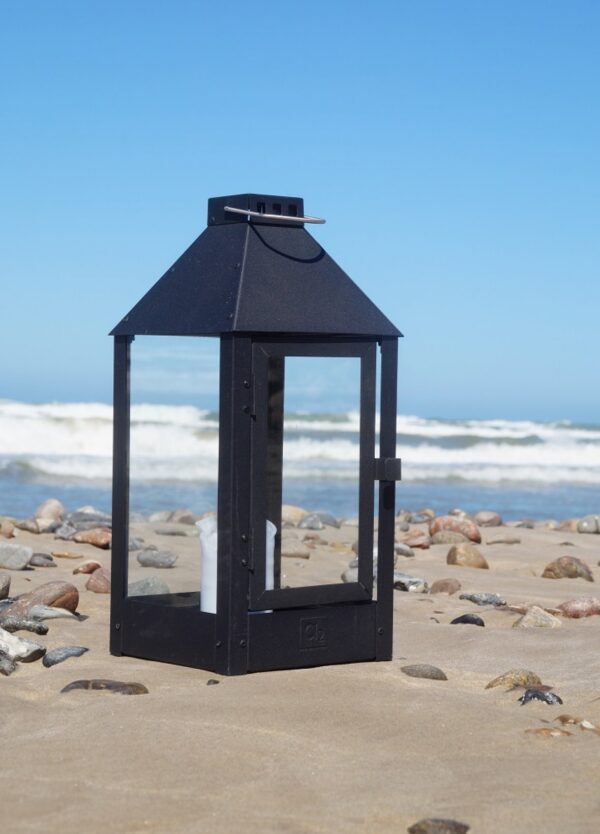 Marco - Lanterne, 5 farver, 22,5 x 22,5 x 60 cm Galvaniseret - Sort Marco - Lanterne, 5 farver, 22,5 x 22,5 x 60 cm Galvaniseret - Sort