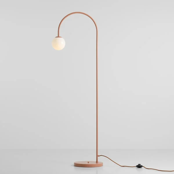 Twiggy - Gulvlampe i koral farvet metal og hvidt glas Twiggy - Gulvlampe i koral farvet metal og hvidt glas