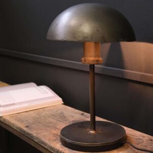 Winslet bordlampe i lakeret patineret jern