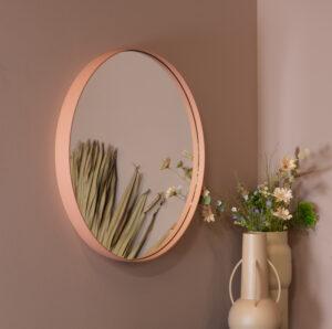 Fugaz - Spejl i terracotta farvet metal, diameter 60 cm.