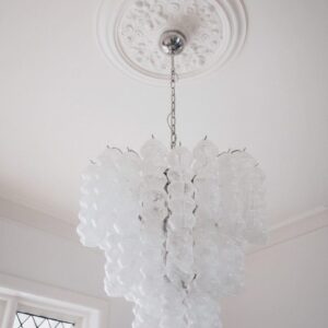 Murano lysekrone 48 Curva Hvid alabaster Krom blank